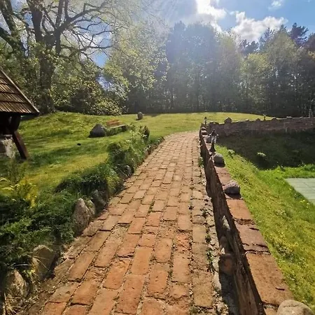 Debowe Wzgorze Фермерский дом *